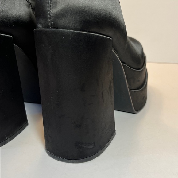 Steve Madden Cypress Platform Knee High Boots, black, size 11 - Picture 9 of 15
